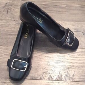 Amanda ® Flats w/Buckle Design